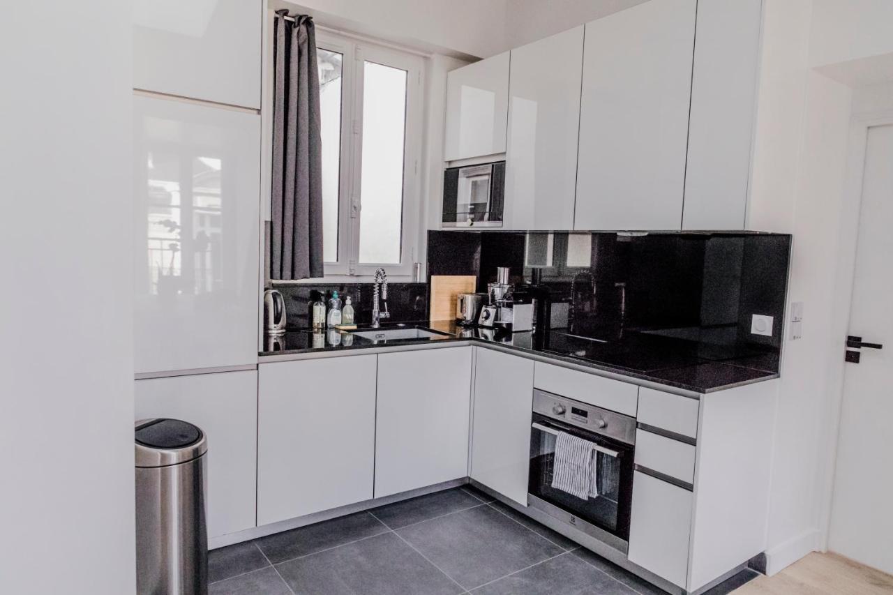 Luxury Apartment Elysees Париж Экстерьер фото